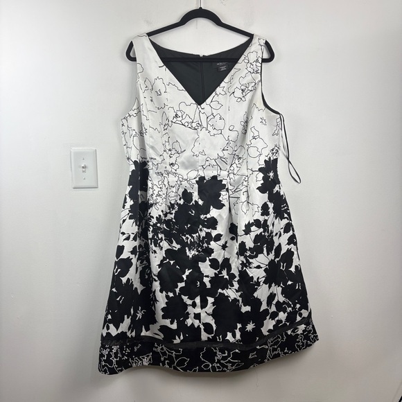 Sold - Picture 2 of 9